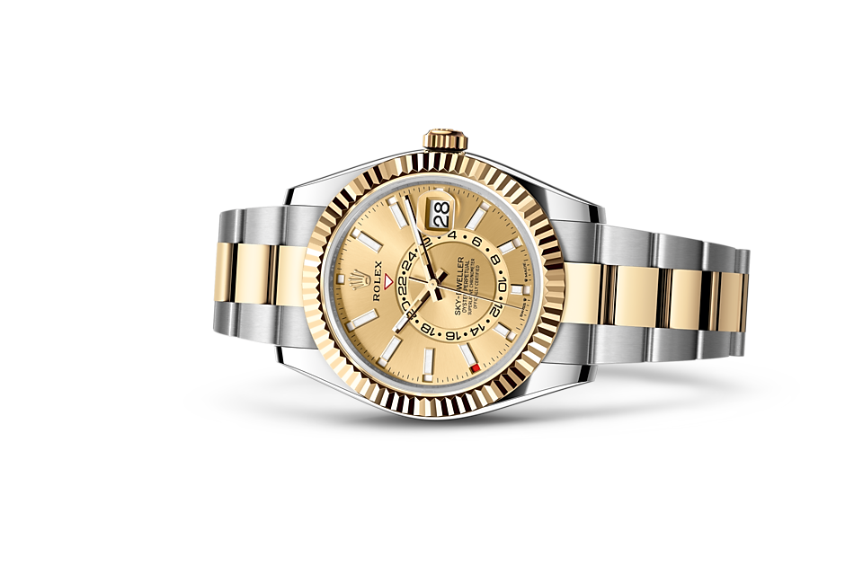 Rolex Sky-Dweller Oyster, 42 mm, Oystersteel and yellow gold m336933-0001 at Royal de Versailles