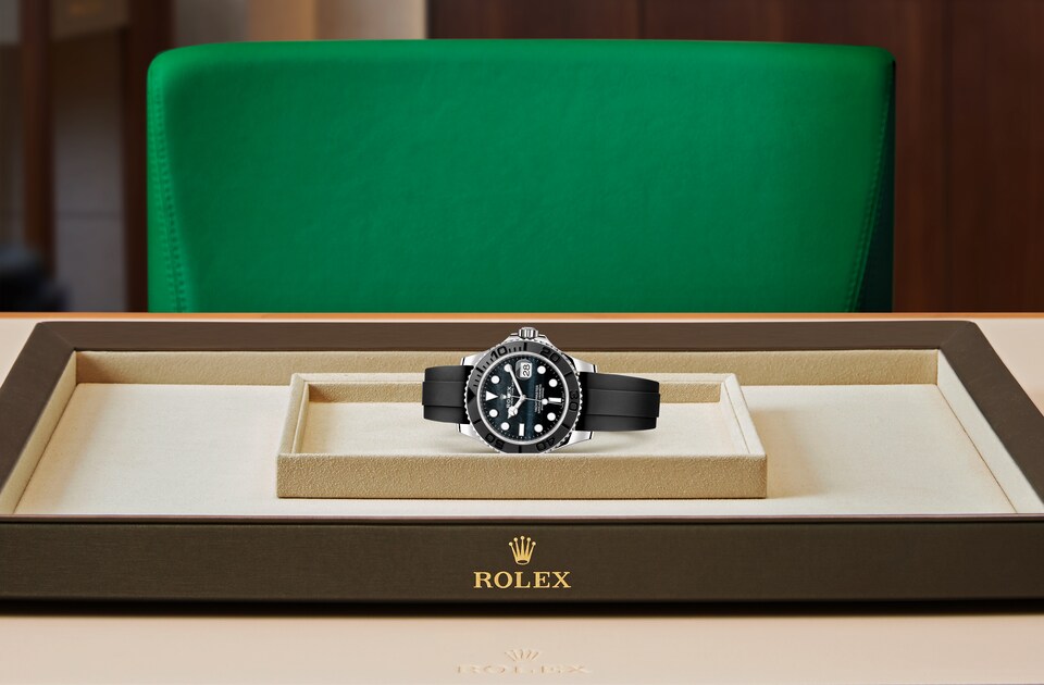 Rolex Yacht-Master 42 Oyster, 42 mm, white gold m226659-0004 at Royal de Versailles