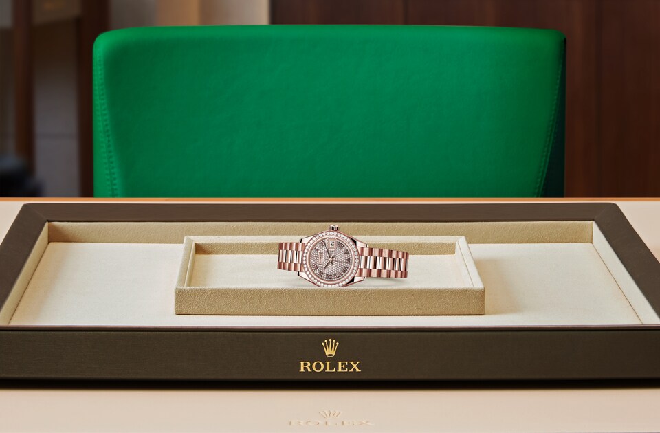 Rolex Lady-Datejust Oyster, 28 mm, Everose gold and diamonds m279135rbr-0021 at Royal de Versailles