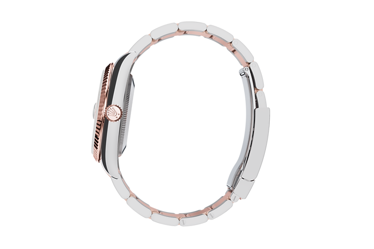 M126231-0044_modelpage_on_wrist_portrait
